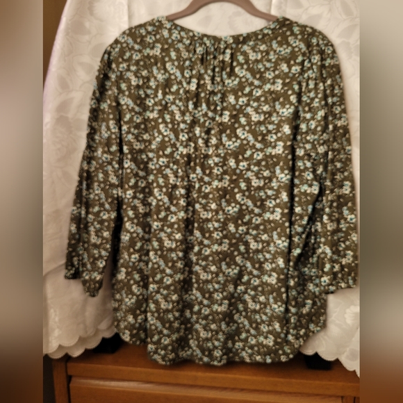 BUY 3, get 1 FREE (SEE DETAILS), Croft and Barrow Blouse, (308) - Picture 7 of 8